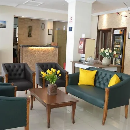 Hotel Kleopatra Carina 2*