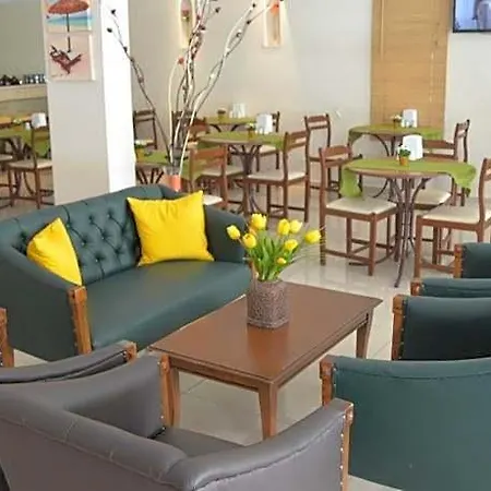 Kleopatra Carina Hotel 2*