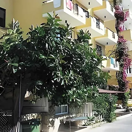 Kleopatra Carina 2*