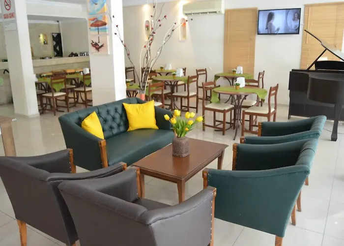 Kleopatra Carina Hotel 2*