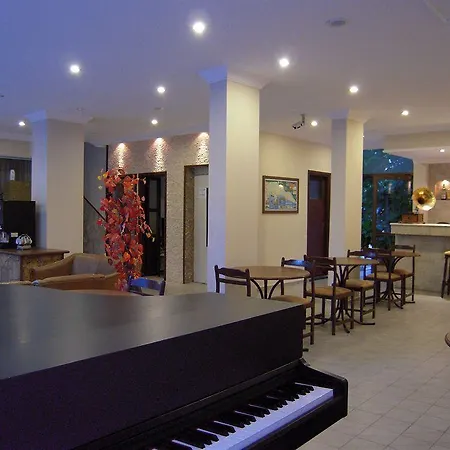 Kleopatra Carina 2* 阿拉尼亚