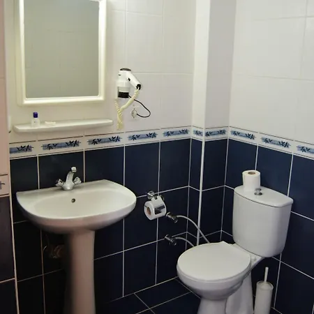 Kleopatra Carina Hotel 2*